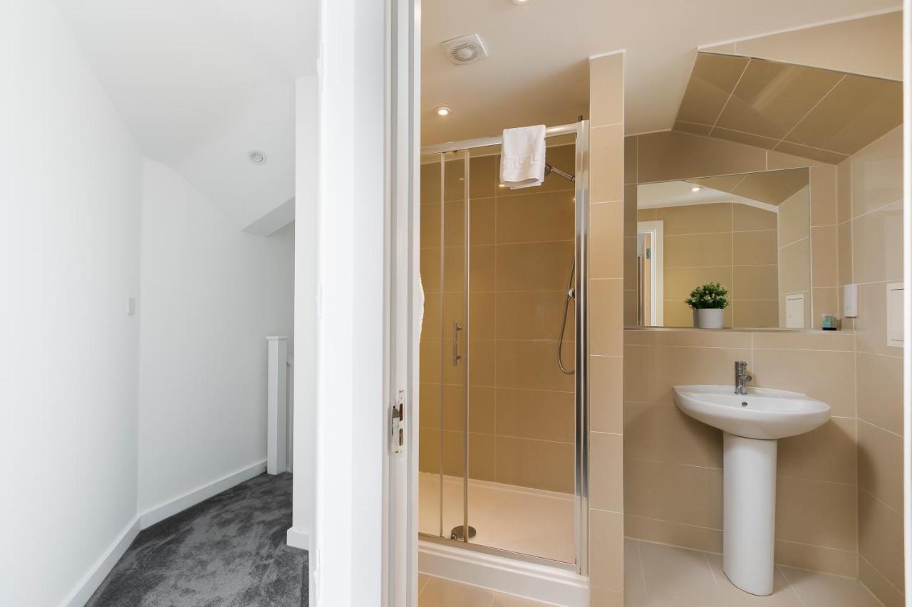 Skyvillion - 4 Bed Luxury Apartment With Balcony & Parking Enfield Exterior foto